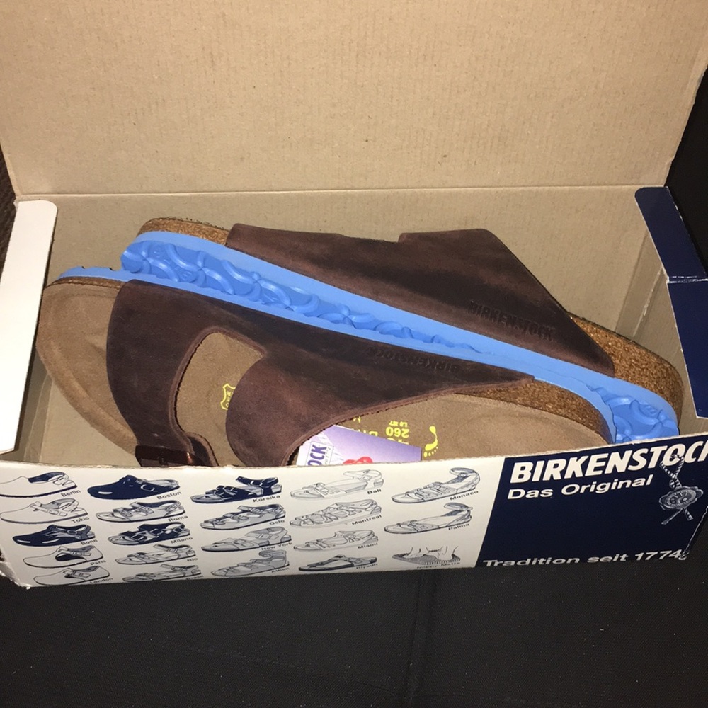 Size EU 40 Birks with blue bottoms
